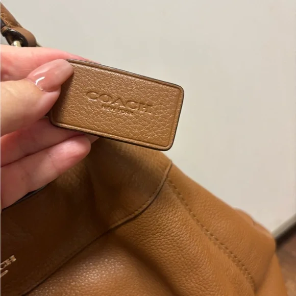 Coach Brown Leather Shoulder Bag - Picture 3 of 11